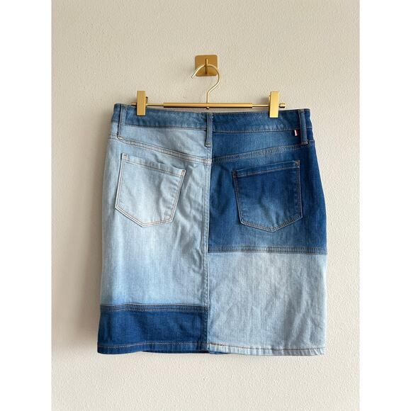 Tommy Hilfiger Patchwork Denim Mini Skirt Blue Two-Tone Y2K Style Size 8 - Picture 2 of 7